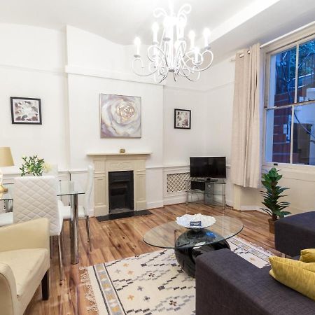 Appartamento Comfortable One Bed In Central Londra Esterno foto